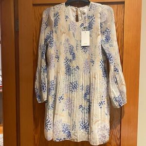 Brand new, never worn, Wilfred Daydreamer Mini (last season)